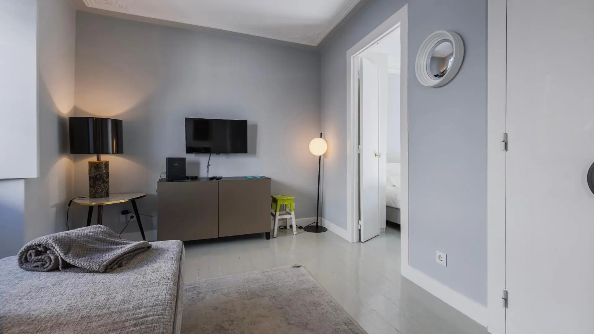 Stylish 1Bdr Apt In Bairro Alto By Lovelystay Lisbon