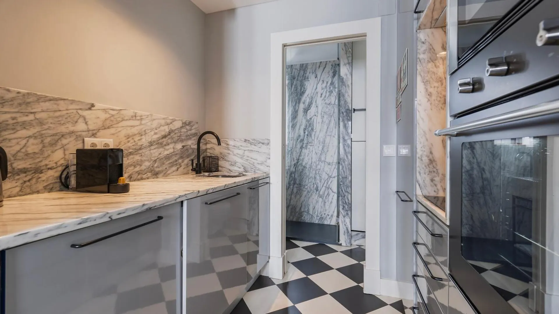 Stylish 1Bdr Apt In Bairro Alto By Lovelystay Lisbon Apartment