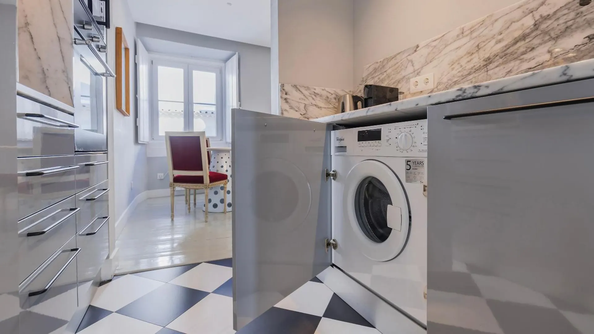 Stylish 1Bdr Apt In Bairro Alto By Lovelystay Lisbon